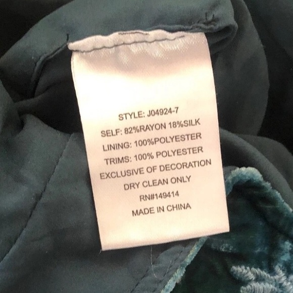 NWT Talithia Velvet Slouchy Tote Blue Embroidered Women's Bag - Picture 8 of 9